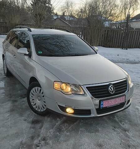 Сірий Фольксваген Пассат, об'ємом двигуна 1.4 л та пробігом 230 тис. км за 6999 $, фото 1 на Automoto.ua