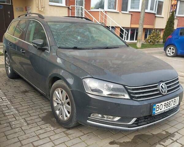 Серый Фольксваген Пассат, объемом двигателя 1.6 л и пробегом 227 тыс. км за 7500 $, фото 1 на Automoto.ua