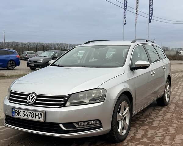 Серый Фольксваген Пассат, объемом двигателя 1.97 л и пробегом 288 тыс. км за 10000 $, фото 1 на Automoto.ua