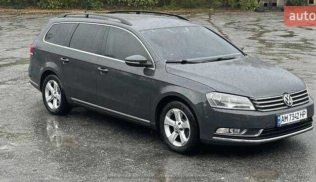 Серый Фольксваген Пассат, объемом двигателя 1.97 л и пробегом 240 тыс. км за 9600 $, фото 1 на Automoto.ua