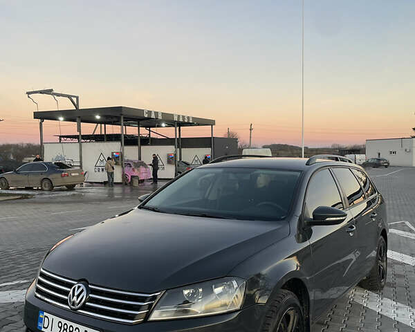 Серый Фольксваген Пассат, объемом двигателя 1.6 л и пробегом 309 тыс. км за 7200 $, фото 1 на Automoto.ua