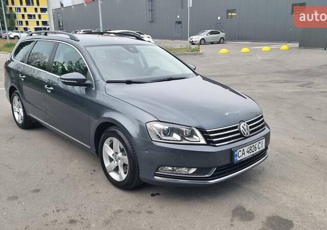 Серый Фольксваген Пассат, объемом двигателя 2 л и пробегом 265 тыс. км за 12650 $, фото 1 на Automoto.ua