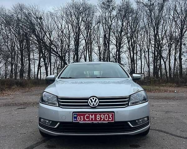 Серый Фольксваген Пассат, объемом двигателя 2 л и пробегом 297 тыс. км за 10599 $, фото 1 на Automoto.ua
