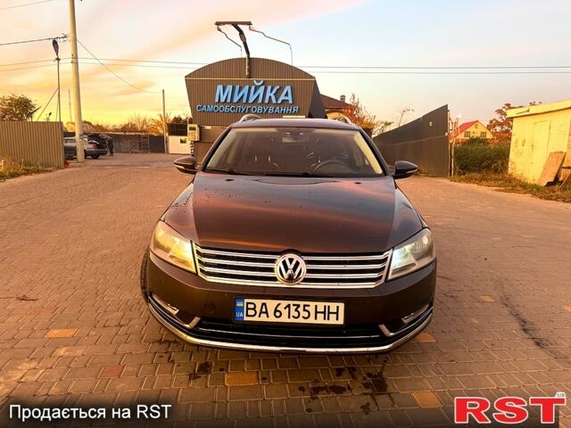 Серый Фольксваген Пассат, объемом двигателя 2 л и пробегом 263 тыс. км за 11500 $, фото 1 на Automoto.ua