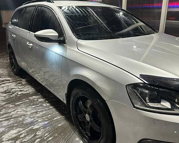 Сірий Фольксваген Пассат, об'ємом двигуна 1.97 л та пробігом 370 тис. км за 8800 $, фото 1 на Automoto.ua