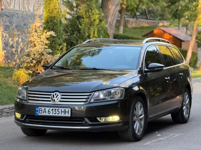Сірий Фольксваген Пассат, об'ємом двигуна 2 л та пробігом 260 тис. км за 9526 $, фото 1 на Automoto.ua
