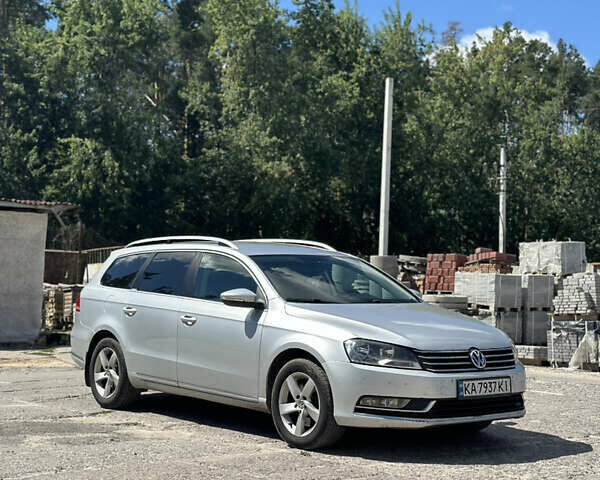 Серый Фольксваген Пассат, объемом двигателя 1.97 л и пробегом 301 тыс. км за 8700 $, фото 1 на Automoto.ua