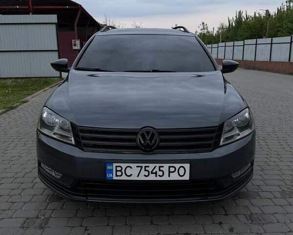 Серый Фольксваген Пассат, объемом двигателя 1.97 л и пробегом 288 тыс. км за 10999 $, фото 1 на Automoto.ua