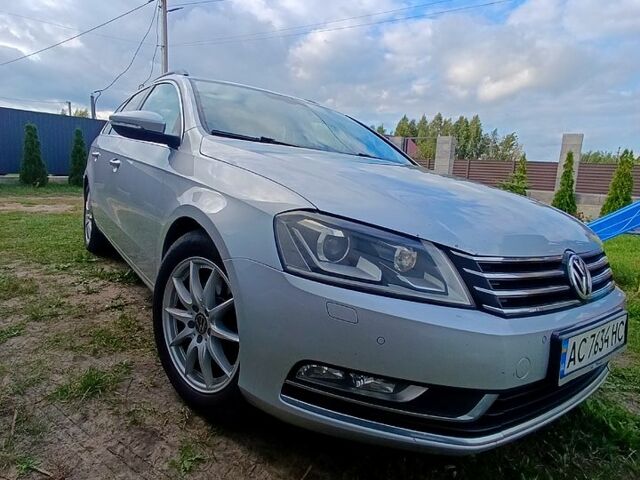 Серый Фольксваген Пассат, объемом двигателя 2 л и пробегом 328 тыс. км за 11000 $, фото 1 на Automoto.ua