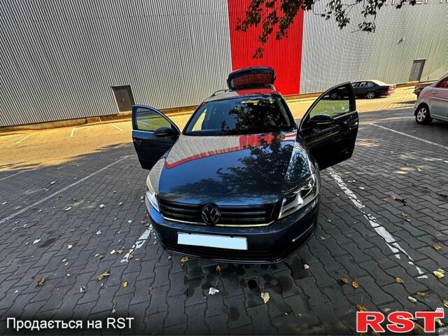 Сірий Фольксваген Пассат, об'ємом двигуна 1.6 л та пробігом 239 тис. км за 11500 $, фото 1 на Automoto.ua