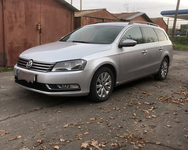 Серый Фольксваген Пассат, объемом двигателя 1.97 л и пробегом 260 тыс. км за 9900 $, фото 1 на Automoto.ua