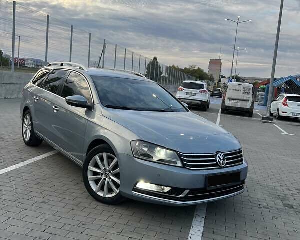 Серый Фольксваген Пассат, объемом двигателя 2 л и пробегом 295 тыс. км за 9600 $, фото 1 на Automoto.ua