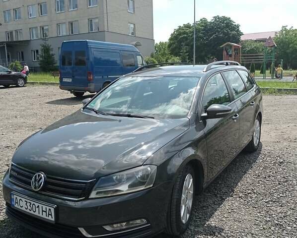 Сірий Фольксваген Пассат, об'ємом двигуна 1.6 л та пробігом 290 тис. км за 11500 $, фото 1 на Automoto.ua