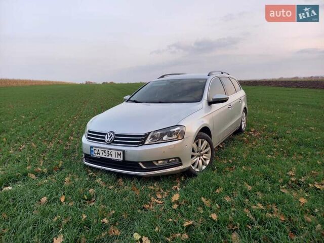 Серый Фольксваген Пассат, объемом двигателя 2 л и пробегом 227 тыс. км за 12999 $, фото 1 на Automoto.ua