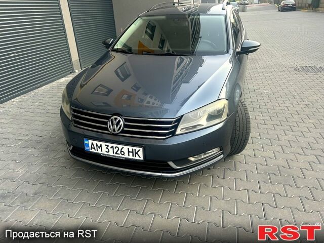 Серый Фольксваген Пассат, объемом двигателя 2 л и пробегом 246 тыс. км за 12000 $, фото 1 на Automoto.ua