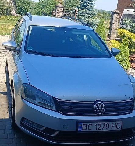 Сірий Фольксваген Пассат, об'ємом двигуна 1.6 л та пробігом 324 тис. км за 8700 $, фото 1 на Automoto.ua