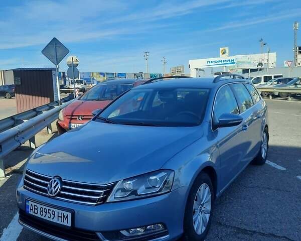 Серый Фольксваген Пассат, объемом двигателя 1.6 л и пробегом 272 тыс. км за 8500 $, фото 1 на Automoto.ua