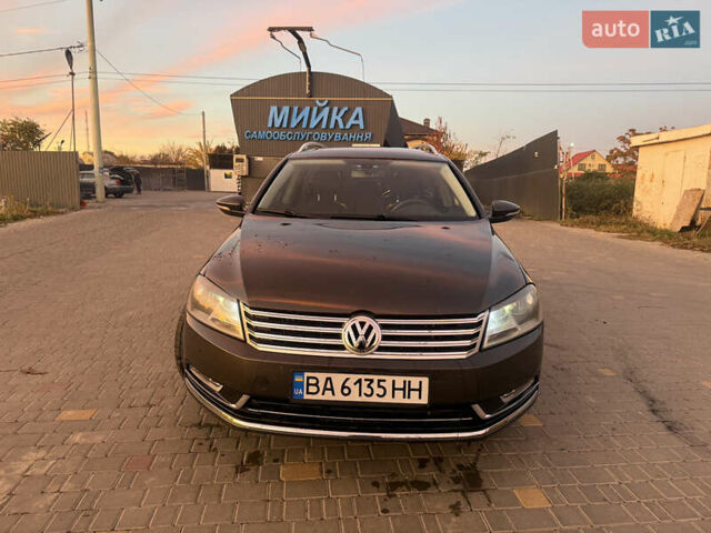 Серый Фольксваген Пассат, объемом двигателя 1.97 л и пробегом 270 тыс. км за 11500 $, фото 1 на Automoto.ua