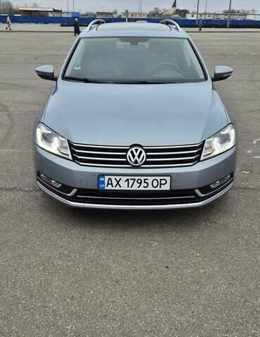 Серый Фольксваген Пассат, объемом двигателя 2 л и пробегом 313 тыс. км за 12700 $, фото 1 на Automoto.ua