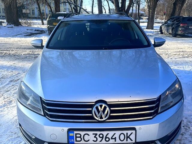Сірий Фольксваген Пассат, об'ємом двигуна 2 л та пробігом 22100 тис. км за 10900 $, фото 1 на Automoto.ua