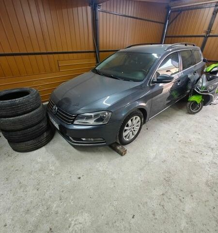 Сірий Фольксваген Пассат, об'ємом двигуна 2 л та пробігом 360 тис. км за 9900 $, фото 1 на Automoto.ua