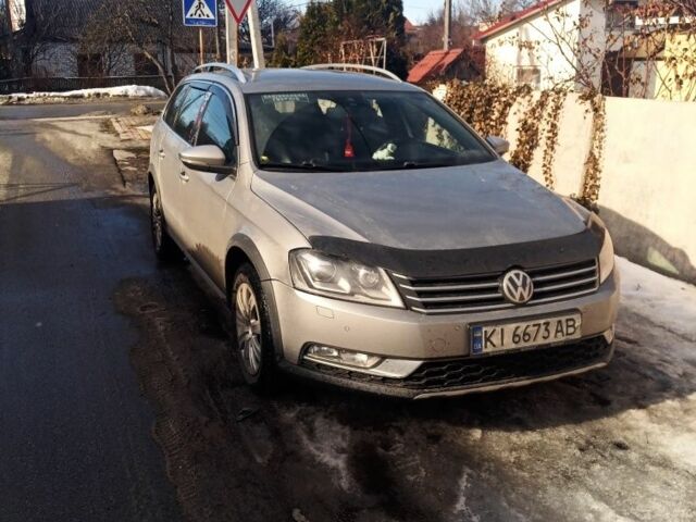 Серый Фольксваген Пассат, объемом двигателя 2 л и пробегом 230 тыс. км за 12500 $, фото 1 на Automoto.ua