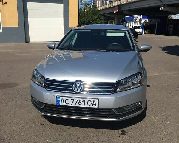 Сірий Фольксваген Пассат, об'ємом двигуна 2 л та пробігом 242 тис. км за 11100 $, фото 1 на Automoto.ua
