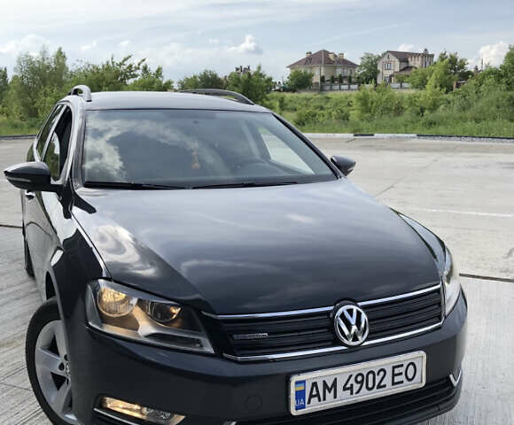 Серый Фольксваген Пассат, объемом двигателя 1.6 л и пробегом 270 тыс. км за 9999 $, фото 1 на Automoto.ua