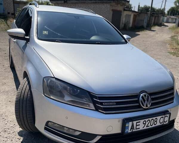 Серый Фольксваген Пассат, объемом двигателя 1.6 л и пробегом 340 тыс. км за 9400 $, фото 1 на Automoto.ua