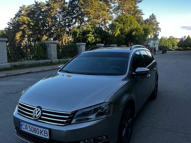 Сірий Фольксваген Пассат, об'ємом двигуна 2 л та пробігом 290 тис. км за 9500 $, фото 1 на Automoto.ua
