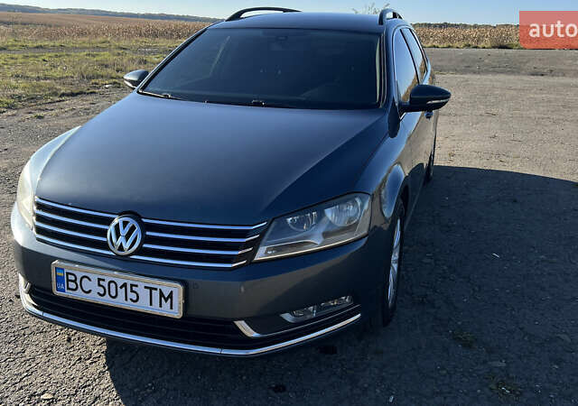 Серый Фольксваген Пассат, объемом двигателя 1.6 л и пробегом 237 тыс. км за 9900 $, фото 1 на Automoto.ua