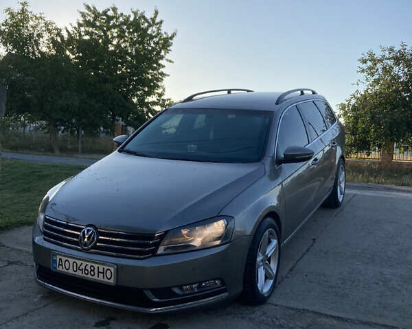 Сірий Фольксваген Пассат, об'ємом двигуна 2 л та пробігом 260 тис. км за 11800 $, фото 1 на Automoto.ua