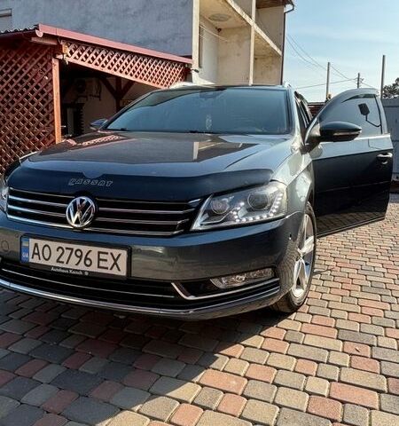 Сірий Фольксваген Пассат, об'ємом двигуна 2 л та пробігом 280 тис. км за 12000 $, фото 1 на Automoto.ua