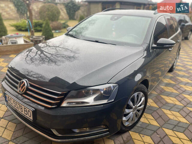 Серый Фольксваген Пассат, объемом двигателя 1.97 л и пробегом 317 тыс. км за 11200 $, фото 1 на Automoto.ua