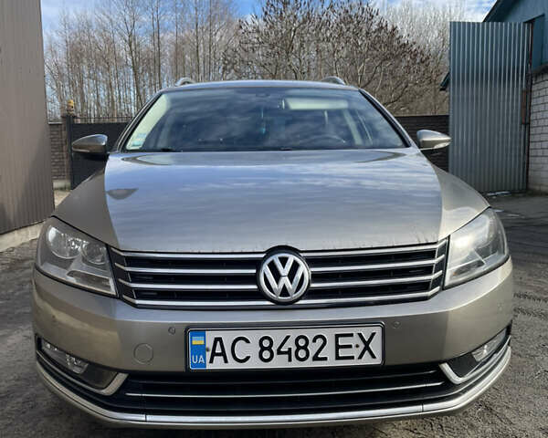 Сірий Фольксваген Пассат, об'ємом двигуна 1.97 л та пробігом 260 тис. км за 13000 $, фото 1 на Automoto.ua
