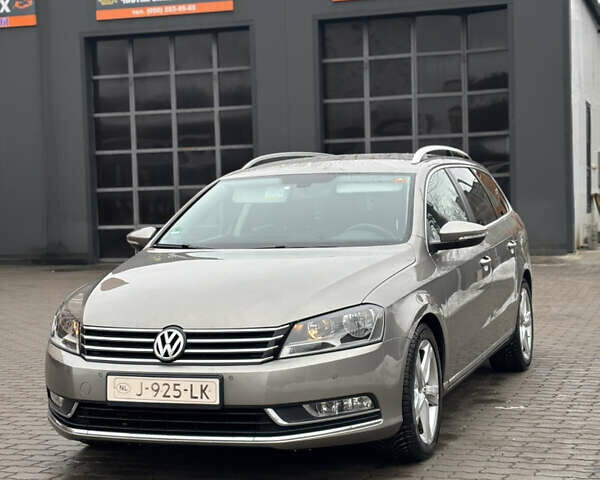 Сірий Фольксваген Пассат, об'ємом двигуна 1.6 л та пробігом 229 тис. км за 10200 $, фото 1 на Automoto.ua