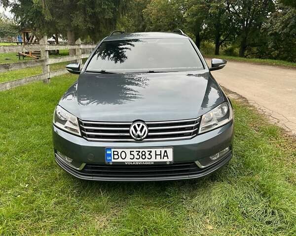 Серый Фольксваген Пассат, объемом двигателя 1.6 л и пробегом 235 тыс. км за 9000 $, фото 1 на Automoto.ua