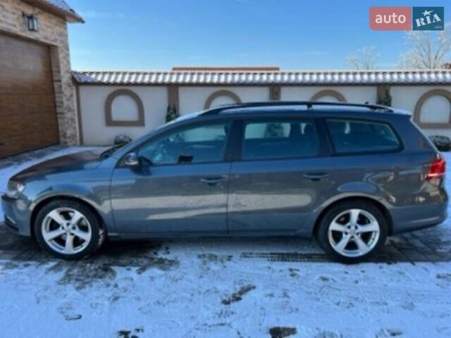 Сірий Фольксваген Пассат, об'ємом двигуна 2 л та пробігом 215 тис. км за 11900 $, фото 1 на Automoto.ua