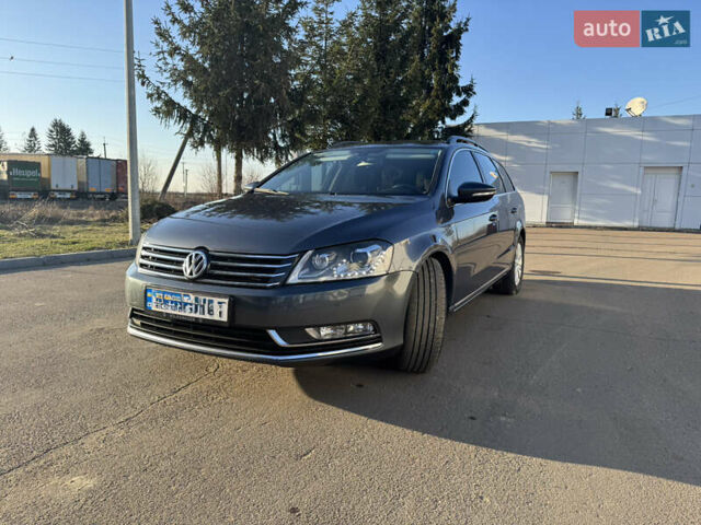 Серый Фольксваген Пассат, объемом двигателя 2 л и пробегом 225 тыс. км за 11200 $, фото 1 на Automoto.ua
