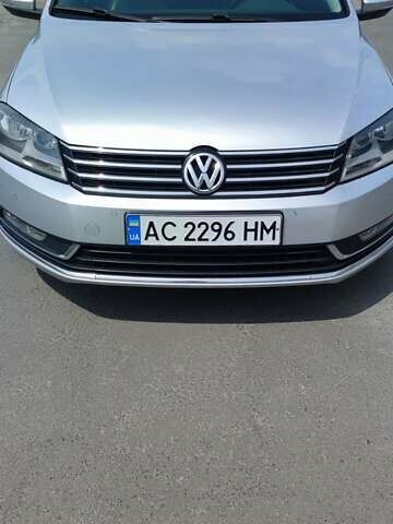 Серый Фольксваген Пассат, объемом двигателя 1.6 л и пробегом 273 тыс. км за 10500 $, фото 1 на Automoto.ua