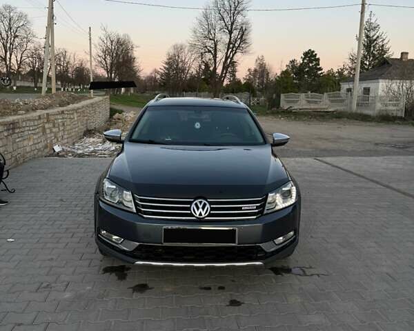 Серый Фольксваген Пассат, объемом двигателя 1.97 л и пробегом 185 тыс. км за 12700 $, фото 1 на Automoto.ua