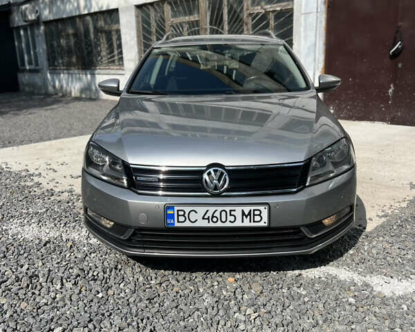Серый Фольксваген Пассат, объемом двигателя 1.6 л и пробегом 193 тыс. км за 9500 $, фото 1 на Automoto.ua