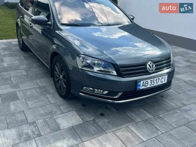 Серый Фольксваген Пассат, объемом двигателя 1.6 л и пробегом 180 тыс. км за 10700 $, фото 1 на Automoto.ua