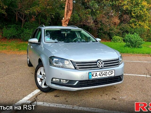 Серый Фольксваген Пассат, объемом двигателя 2 л и пробегом 187 тыс. км за 12990 $, фото 1 на Automoto.ua