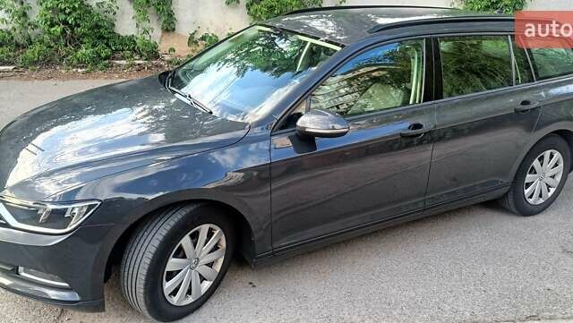 Сірий Фольксваген Пассат, об'ємом двигуна 1.97 л та пробігом 241 тис. км за 14500 $, фото 1 на Automoto.ua