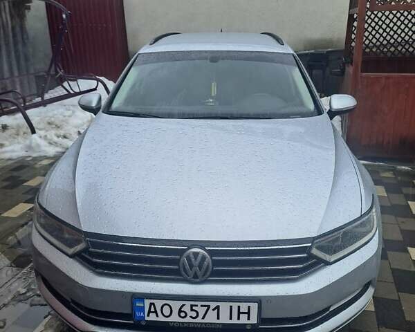 Серый Фольксваген Пассат, объемом двигателя 1.97 л и пробегом 243 тыс. км за 13500 $, фото 1 на Automoto.ua