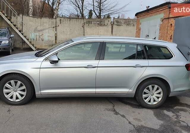 Серый Фольксваген Пассат, объемом двигателя 1.97 л и пробегом 180 тыс. км за 20000 $, фото 1 на Automoto.ua