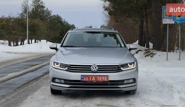 Серый Фольксваген Пассат, объемом двигателя 1.6 л и пробегом 241 тыс. км за 12200 $, фото 1 на Automoto.ua