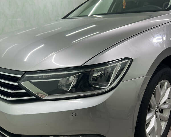 Сірий Фольксваген Пассат, об'ємом двигуна 1.6 л та пробігом 290 тис. км за 12900 $, фото 1 на Automoto.ua