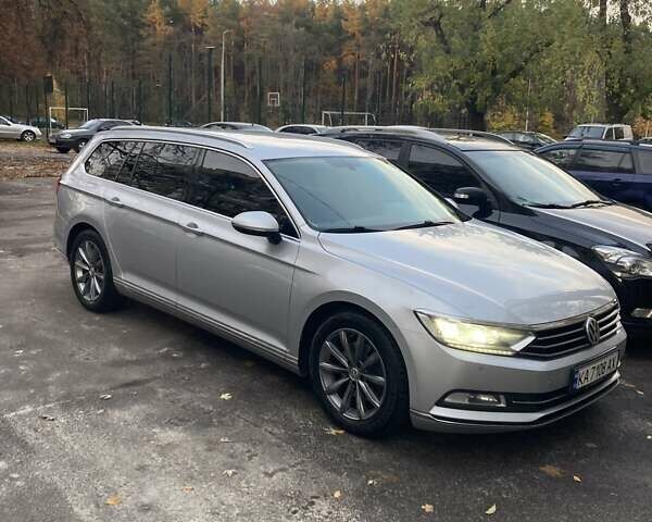 Фольксваген Пассат 2015 в Киеве на Automoto.ua Серый Фольксваген Пассат, объемом двигателя 1.97 л и пробегом 272 тыс. км за 16800 $, фото 1 на Automoto.ua